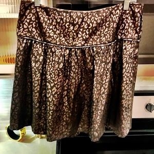 New gold/black jacquard skirt in cute leopard